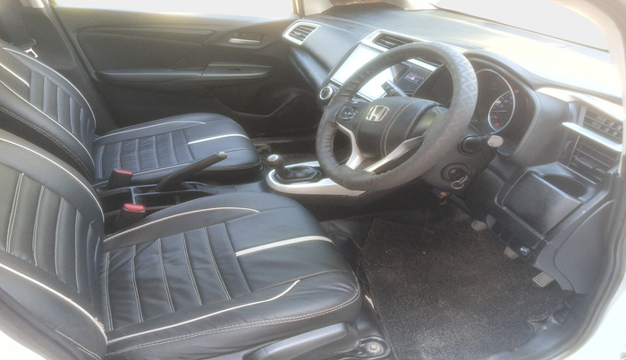 2017 Honda WR-V 1.5L I-DTEC S MT, Diesel, Manual, 95,332 km, interior