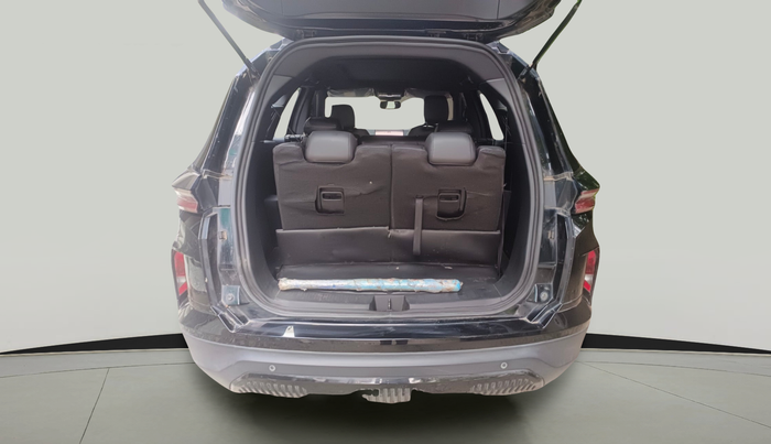 2024 Tata Safari PURE PLUS S DARK EDITION, Diesel, Manual, 19,203 km, exterior