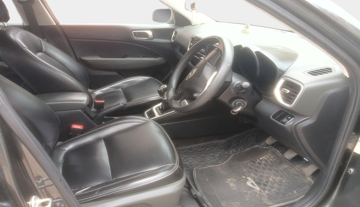 2021 Hyundai VENUE S (O) MT 1.5 CRDI, Diesel, Manual, 76,162 km, interior