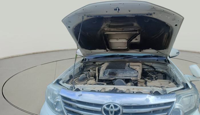 2014 Toyota Fortuner 3.0 4X2 MT, Diesel, Manual, 1,94,888 km, exterior