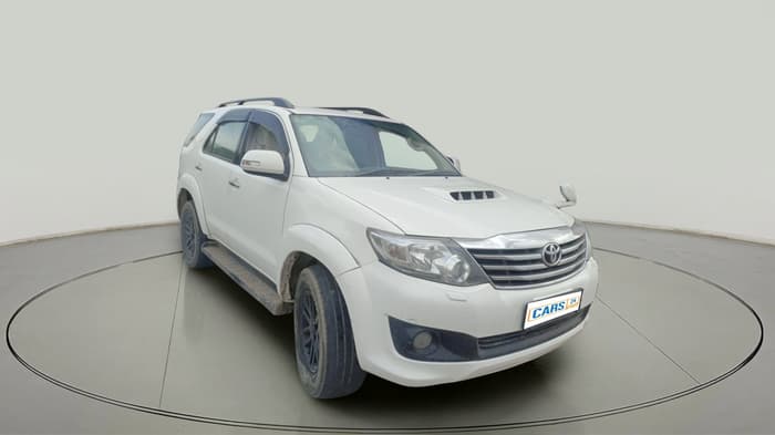 2014 Toyota Fortuner 3.0 4X2 MT, Diesel, Manual, 1,96,000 km, exterior
