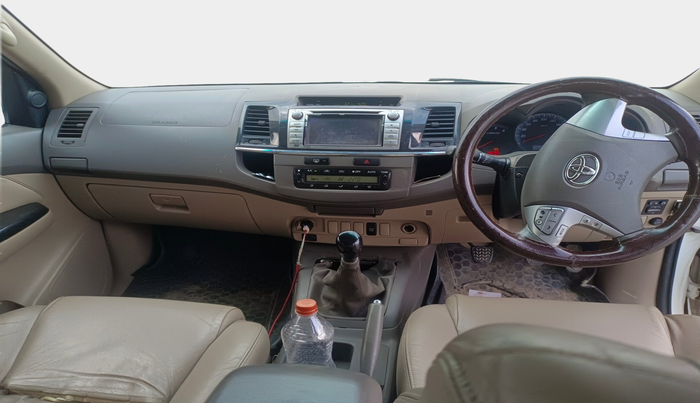 2014 Toyota Fortuner 3.0 4X2 MT, Diesel, Manual, 1,94,888 km, interior