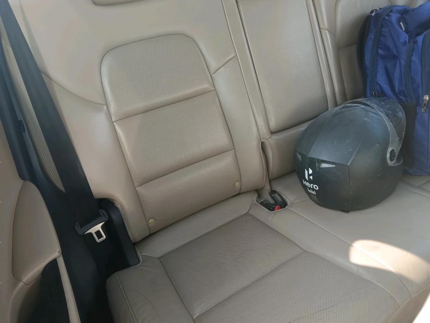 2016 Hyundai Tucson GLS 2WD AT DIESEL, Diesel, Automatic, 1,82,240 km, interior