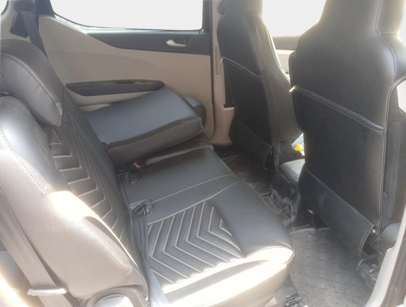 2024 Renault TRIBER RXZ, Petrol, Manual, 1,230 km, interior