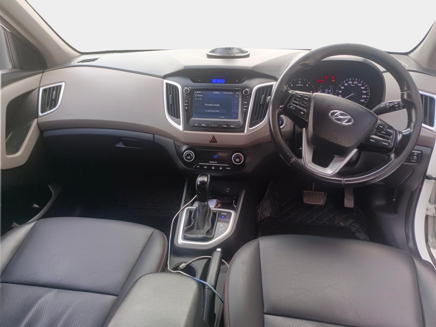 2018 Hyundai Creta SX AT 1.6 DIESEL, Diesel, Automatic, 1,46,113 km, interior