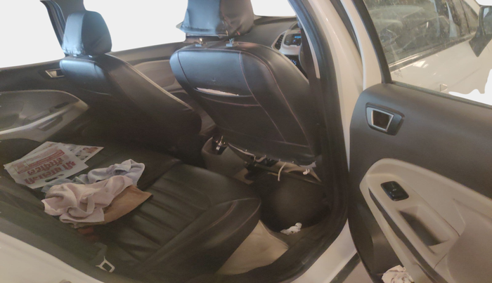 2013 Ford Ecosport TREND 1.5L DIESEL, Diesel, Manual, 1,05,754 km, interior