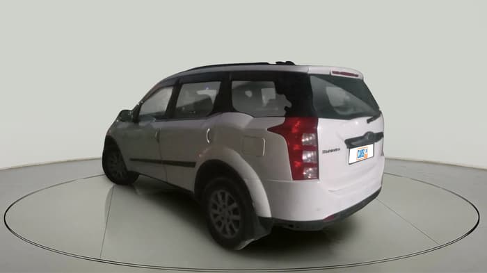 2015 Mahindra XUV500 W10, Diesel, Manual, 1,08,121 km, exterior