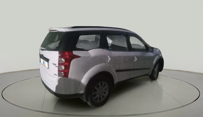 2015 Mahindra XUV500 W10, Diesel, Manual, 1,08,121 km, exterior