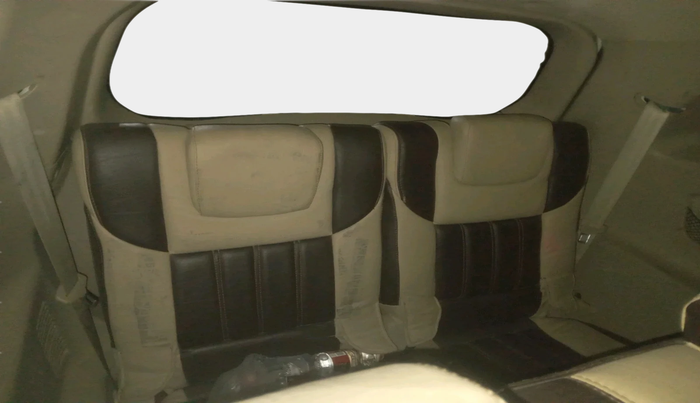 2015 Mahindra XUV500 W10, Diesel, Manual, 1,08,121 km, interior