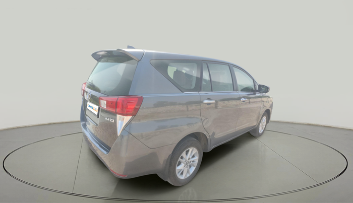 2016 Toyota Innova Crysta 2.4 VX 7 STR, Diesel, Manual, 2,29,455 km, exterior