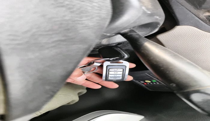 2015 Maruti Wagon R 1.0 LXI CNG, Petrol, Manual, 87,123 km, interior