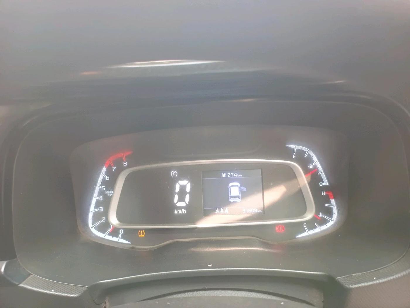 2023 KIA SONET HTK PLUS 1.2 PETROL MT, Petrol, Manual, 31,609 km, interior
