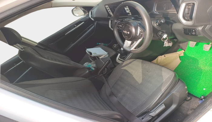 2023 KIA SONET HTK PLUS 1.2 PETROL MT, Petrol, Manual, 31,609 km, interior