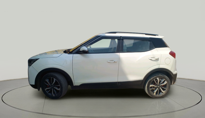 2020 Mahindra XUV300 W8 (O) 1.2 PETROL, Petrol, Manual, 41,553 km, exterior