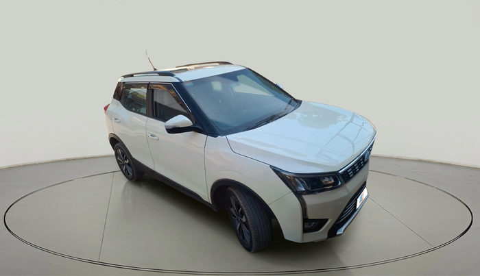 2020 Mahindra XUV300 W8 (O) 1.2 PETROL, Petrol, Manual, 41,553 km, exterior