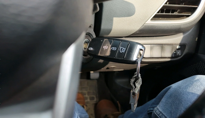 2020 KIA SELTOS HTE 1.5 DIESEL, Diesel, Manual, 1,02,956 km, interior