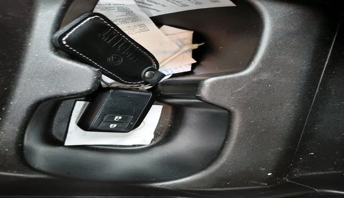 2024 Maruti Swift VXi (O), Petrol, Manual, 14,769 km, interior