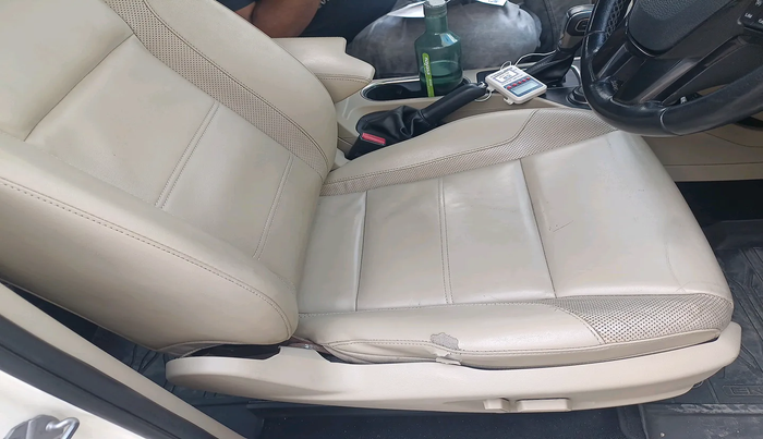 2021 Ford Endeavour TITANIUM PLUS 2.0 4X4 AT SUNROOF, Diesel, Automatic, 1,26,422 km, interior