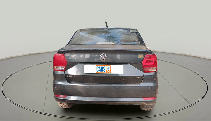 2017 Volkswagen Ameo HIGHLINE1.5L, Diesel, Manual, 1,02,000 km, exterior