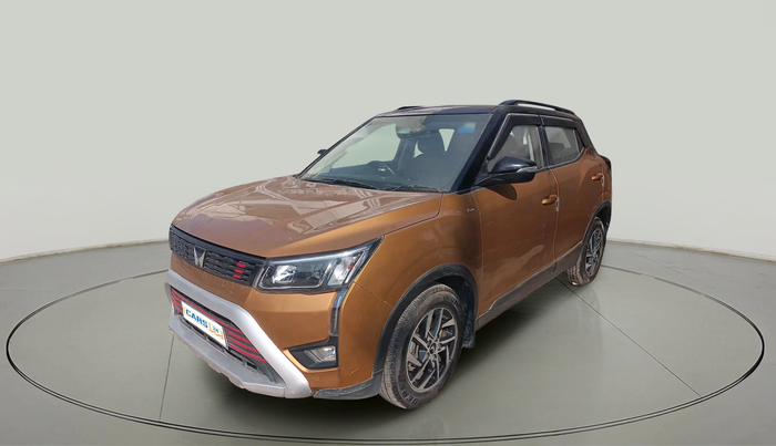 2022 Mahindra XUV300 W8 (O) 1.2 PETROL, Petrol, Manual, 22,633 km, exterior