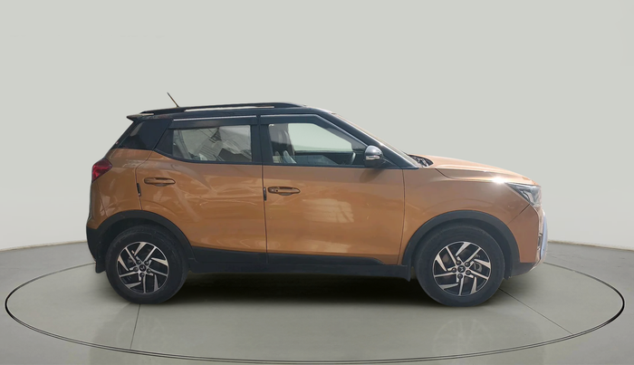 2022 Mahindra XUV300 W8 (O) 1.2 PETROL, Petrol, Manual, 22,633 km, exterior