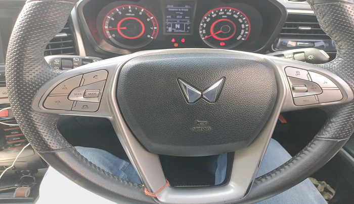 2022 Mahindra XUV300 W8 (O) 1.2 PETROL, Petrol, Manual, 22,633 km, interior