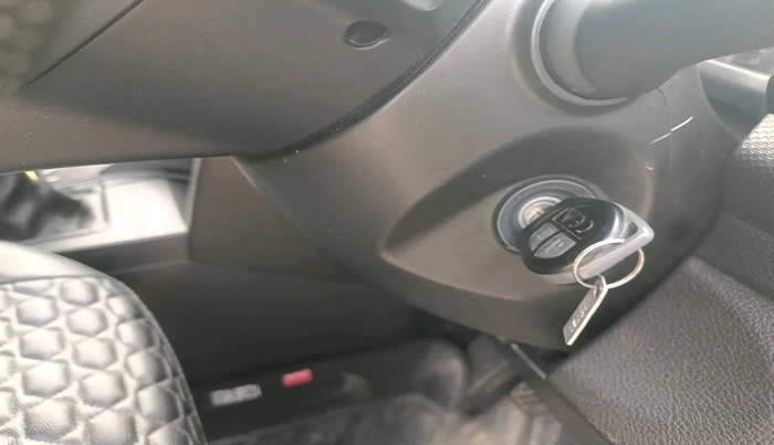 2023 Maruti BREZZA VXI SMART HYBRID, Petrol, Manual, 24,760 km, interior