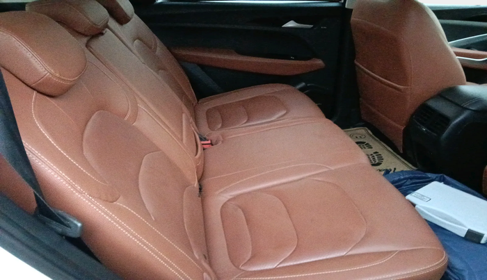 2021 MG HECTOR PLUS SELECT 2.0 DIESEL TURBO MT 7-STR, Diesel, Manual, 78,296 km, interior