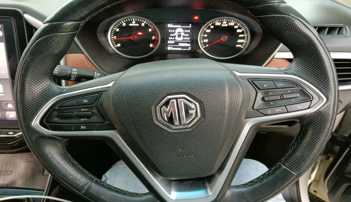 2021 MG HECTOR PLUS SELECT 2.0 DIESEL TURBO MT 7-STR, Diesel, Manual, 78,296 km, interior