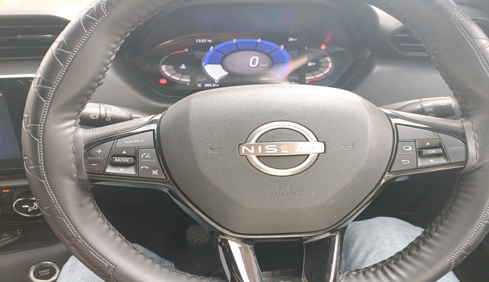 2023 Nissan MAGNITE Kuro Edition 1.0  MT , Petrol, Manual, 26,716 km, interior