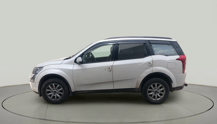2016 Mahindra XUV500 W8, Diesel, Manual, 1,39,255 km, exterior
