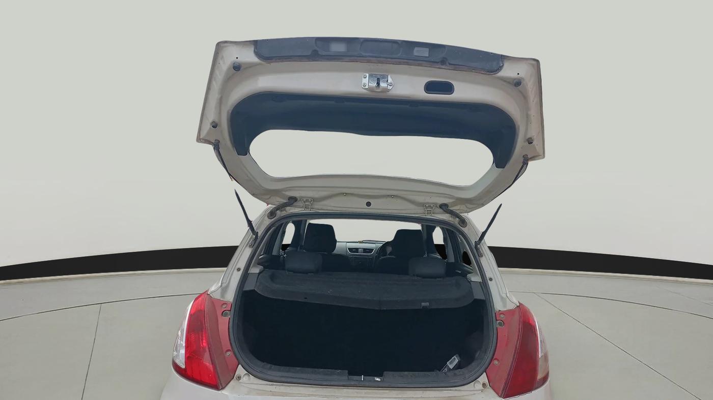 2014 Maruti Swift VXI, Petrol, Manual, 77,007 km, exterior