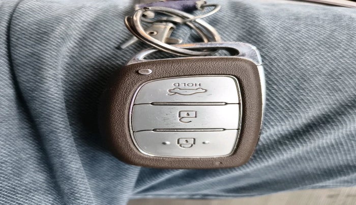 2022 Hyundai AURA SX 1.2 CNG, Petrol, Manual, 87,136 km, interior