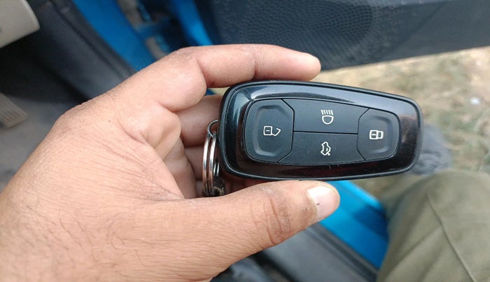 2021 Tata ALTROZ XZ PETROL, Petrol, Manual, 48,012 km, interior