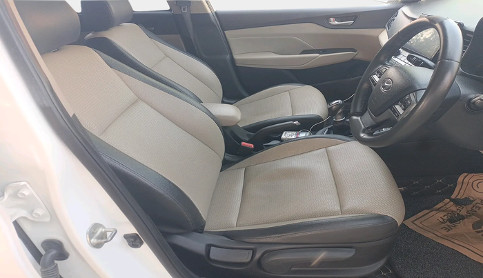 2020 Hyundai Verna SX (O) 1.5 CRDI, Diesel, Manual, 74,693 km, interior