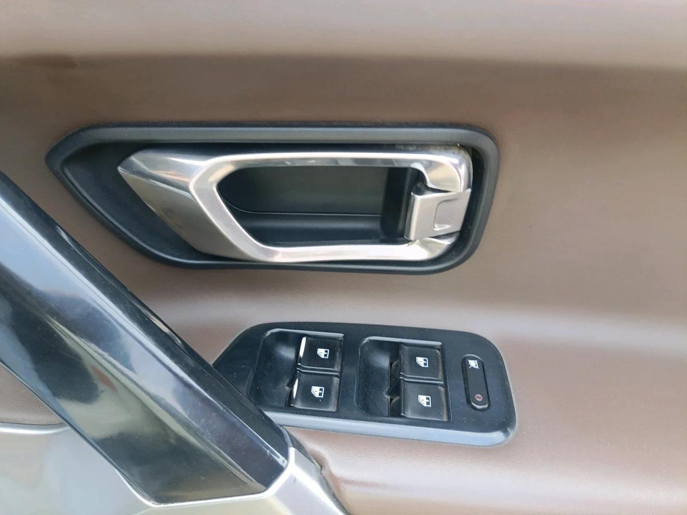 2019 Tata Harrier XZ 2.0L, Diesel, Manual, 2,37,766 km, interior