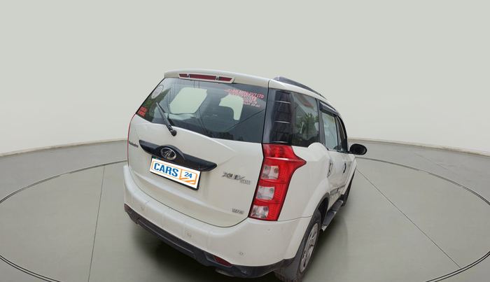 2017 Mahindra XUV500 W6, Diesel, Manual, 1,33,103 km, exterior