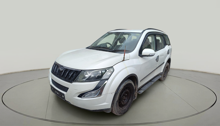2017 Mahindra XUV500 W6, Diesel, Manual, 1,33,103 km, exterior