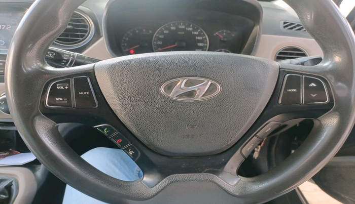 2017 Hyundai Xcent SX 1.2 CRDI, Diesel, Manual, 3,31,846 km, interior