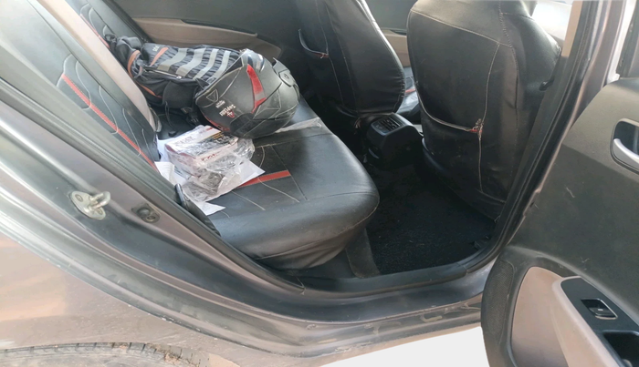 2017 Hyundai Xcent SX 1.2 CRDI, Diesel, Manual, 3,31,846 km, interior