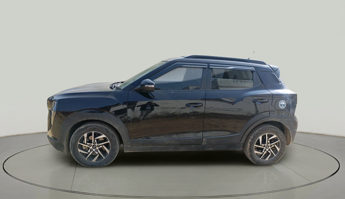 2024 Mahindra XUV 3XO AX5 1.5 Turbo Diesel, Diesel, Manual, 36,612 km, exterior