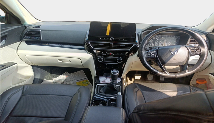 2024 Mahindra XUV 3XO AX5 1.5 Turbo Diesel, Diesel, Manual, 36,612 km, interior