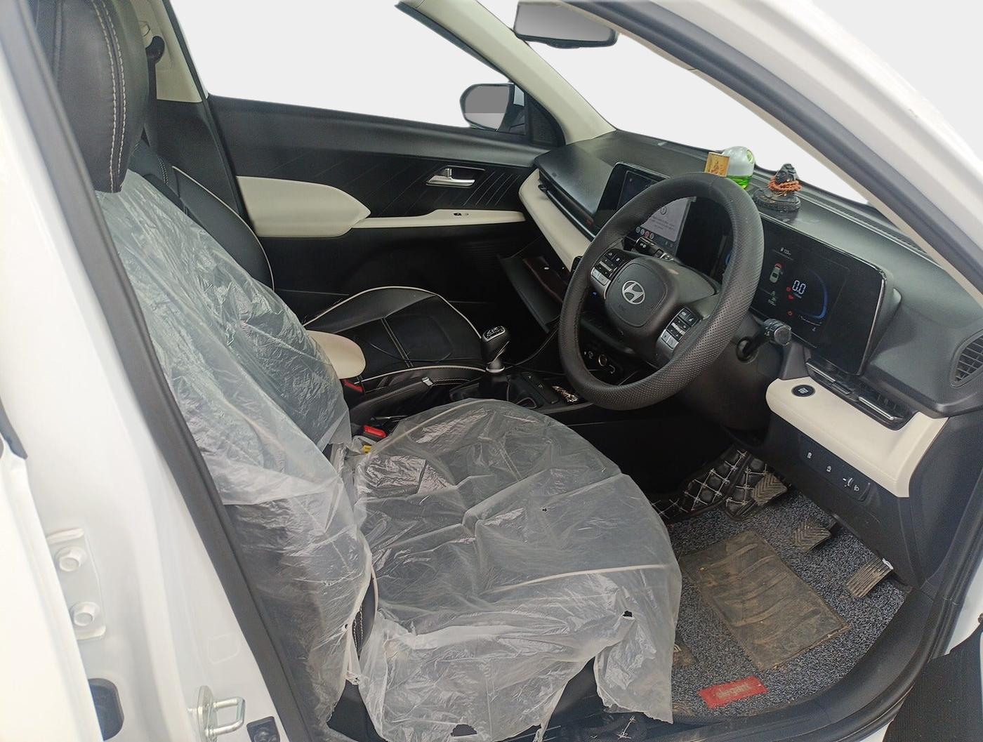 2024 Hyundai Verna SX 1.5 l MPI, Petrol, Manual, 5,106 km, interior