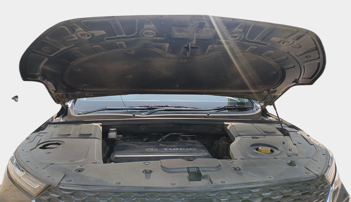 2021 MG HECTOR PLUS SHARP 1.5 PETROL TURBO HYBRID MT 6-STR, Petrol, Manual, 1,25,543 km, exterior