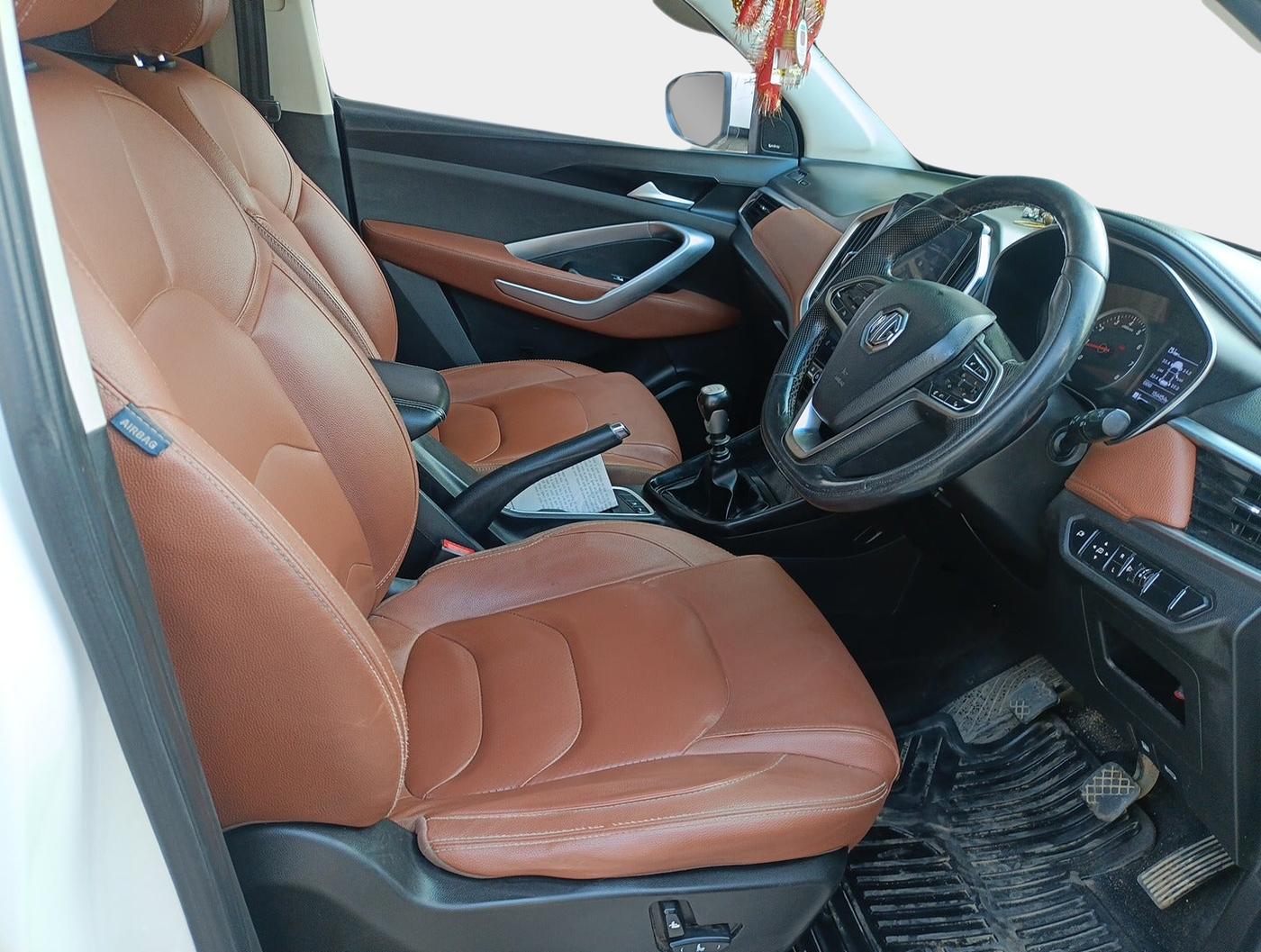 2021 MG HECTOR PLUS SMART 2.0 DIESEL TURBO MT 7-STR, Diesel, Manual, 1,55,000 km, interior