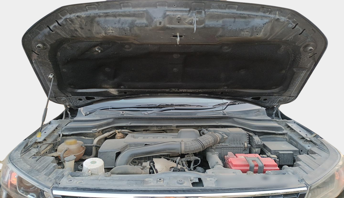 2022 Mahindra XUV300 W8 1.5 DIESEL, Diesel, Manual, 82,875 km, exterior