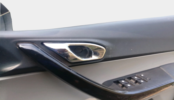 2017 Tata Tiago XZ PETROL, Petrol, Manual, 98,483 km, interior