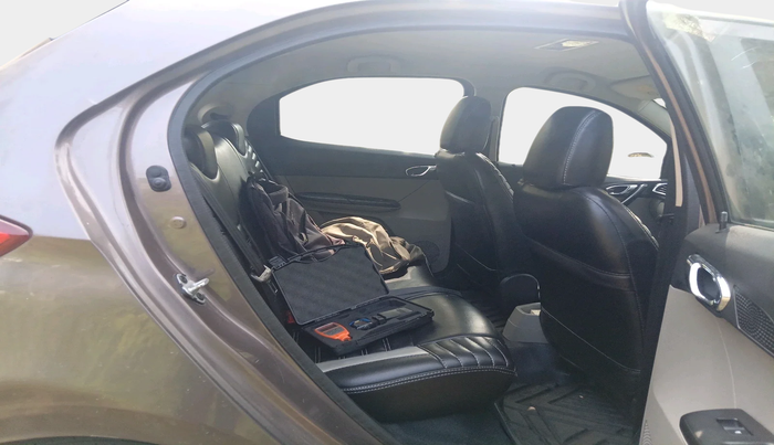 2017 Tata Tiago XZ PETROL, Petrol, Manual, 98,483 km, interior