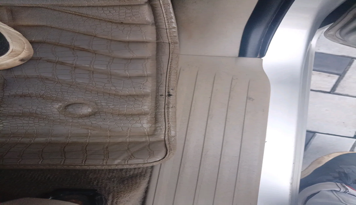 2014 Toyota Innova 2.5 VX 8 STR, Diesel, Manual, 1,49,111 km, interior