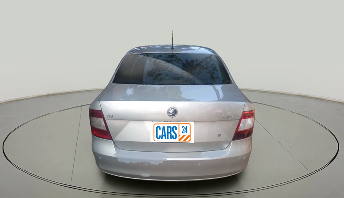 2012 Skoda Rapid AMBITION 1.6 TDI CR MT PLUS, Diesel, Manual, 2,36,476 km, exterior